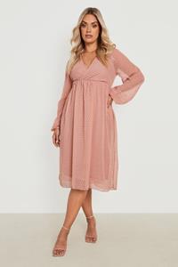 Boohoo Plus Gedraaide Dobby Midi Jurk, Blush