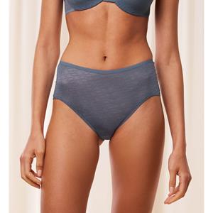 Triumph Hoge slip in kant Signature Sheer