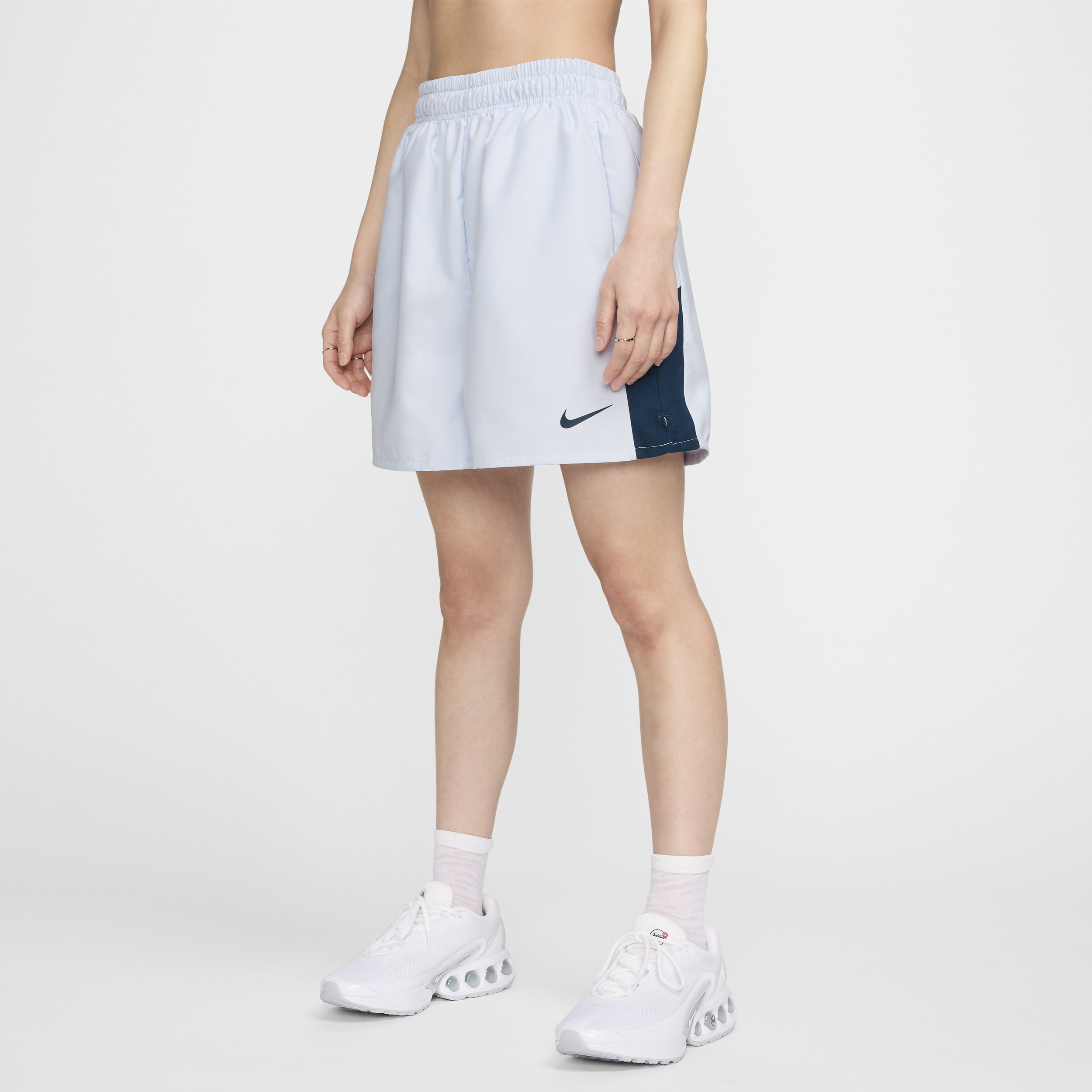 Nike Sportswear Geweven damesshorts - Grijs