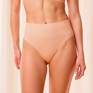 Triumph Soft Sculpt Badeau G-String, Kleur: Beige