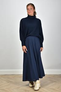 Xirena maxi rok Stela met een platte tailleband vooraan blauw