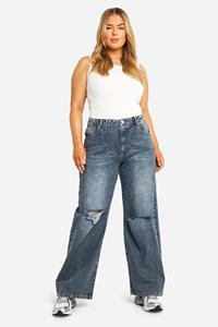 Boohoo Plus Basic Boyfriend Jeans Met Gescheurde Knieën, Vintage Blue