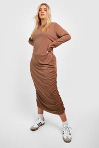 Boohoo Plus Geribbelde Geplooide Midi Jurk Met Lange Mouwen, Chocolate