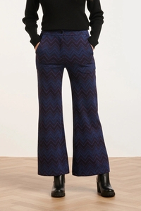 Smashed Lemon 24678 blauwe zigzag print broek met flared pasvorm