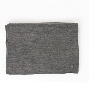 Tresanti Snow | fine knitted scarf with rubber logo iii |