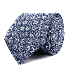 Tresanti Doroteo | silk tie with small medallion |