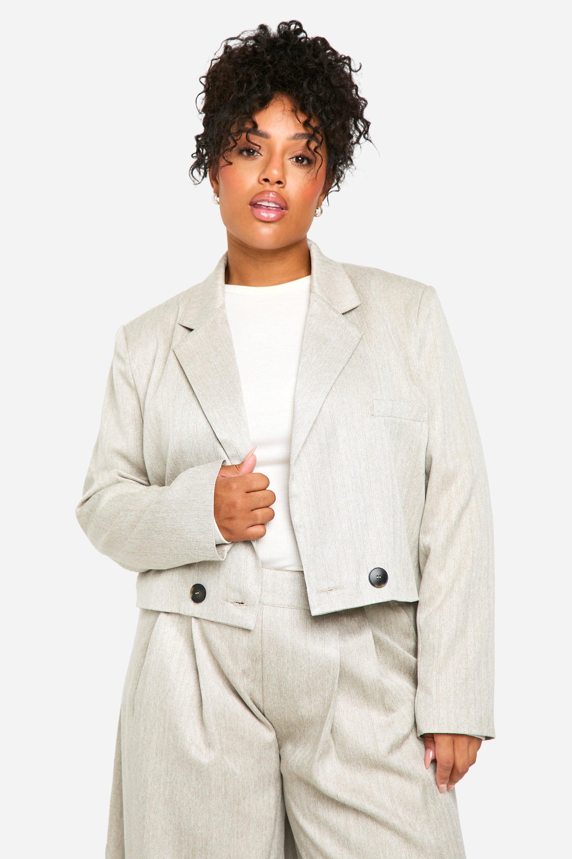 Boohoo Plus Korte Boxy Blazer Met Krijtstrepen En Enkele Knopen, Grey