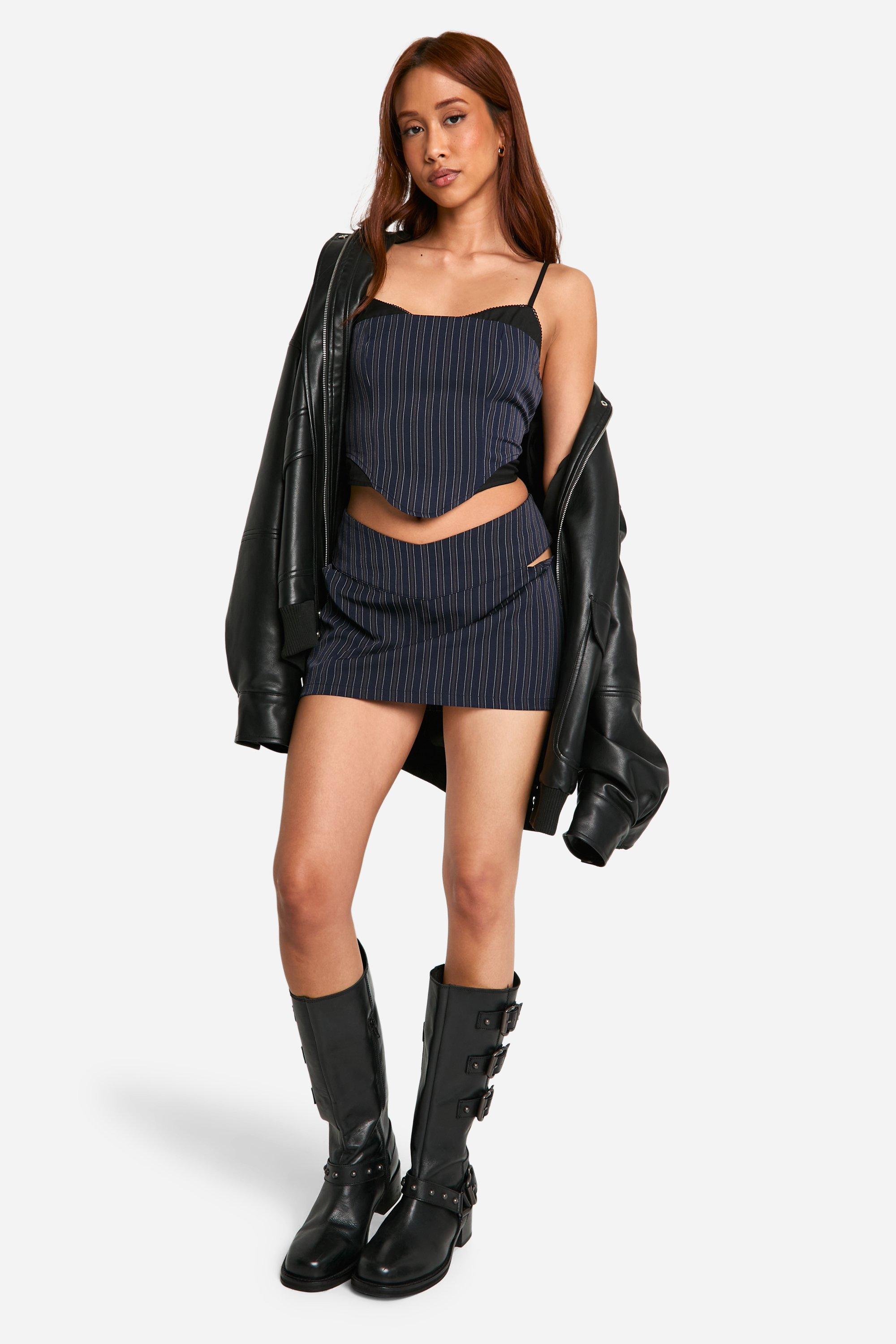 Boohoo Mini Rokje Met Krijtstrepen, Uitsnijding En Rechte Pijpen, Dark Navy