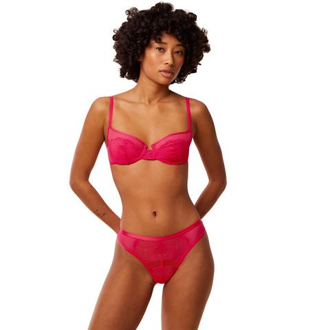 Triumph Slip Delightful Spotlight Brazilian