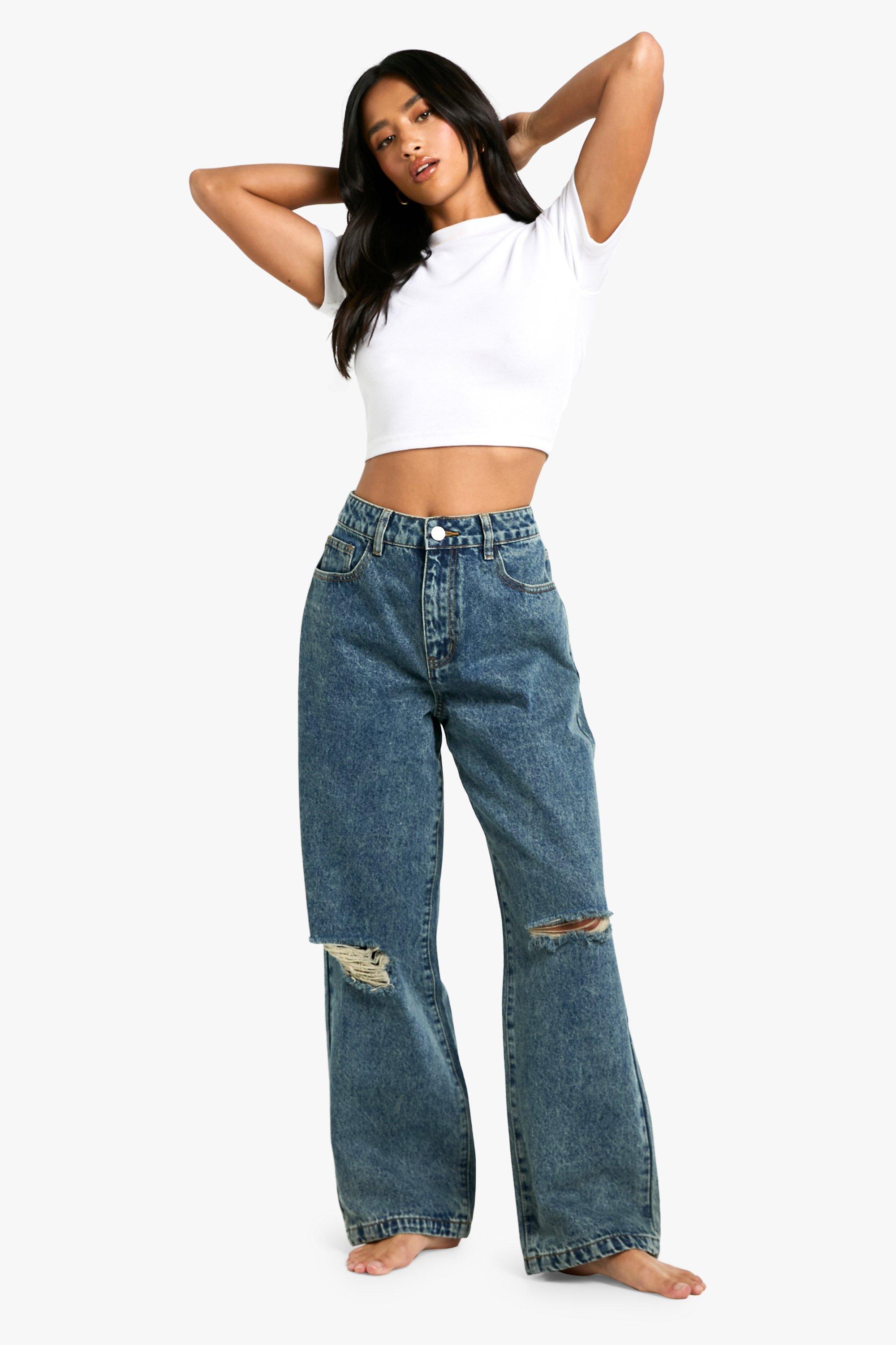 Boohoo Petite Basic Boyfriend Jeans Met Gescheurde Knieën, Vintage Wash