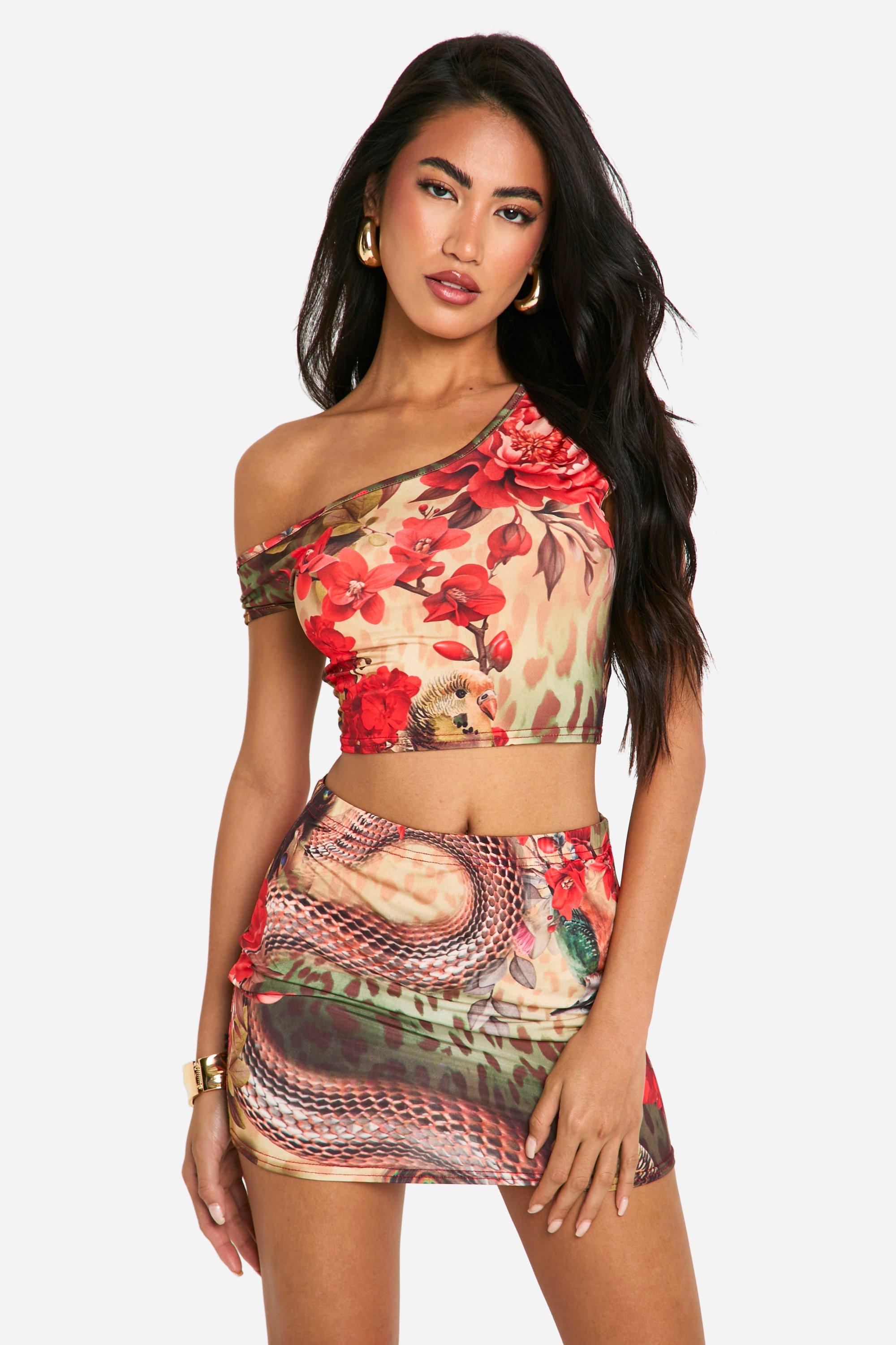 Boohoo Strakke Bloemen Off Shoulder Crop Top, Red