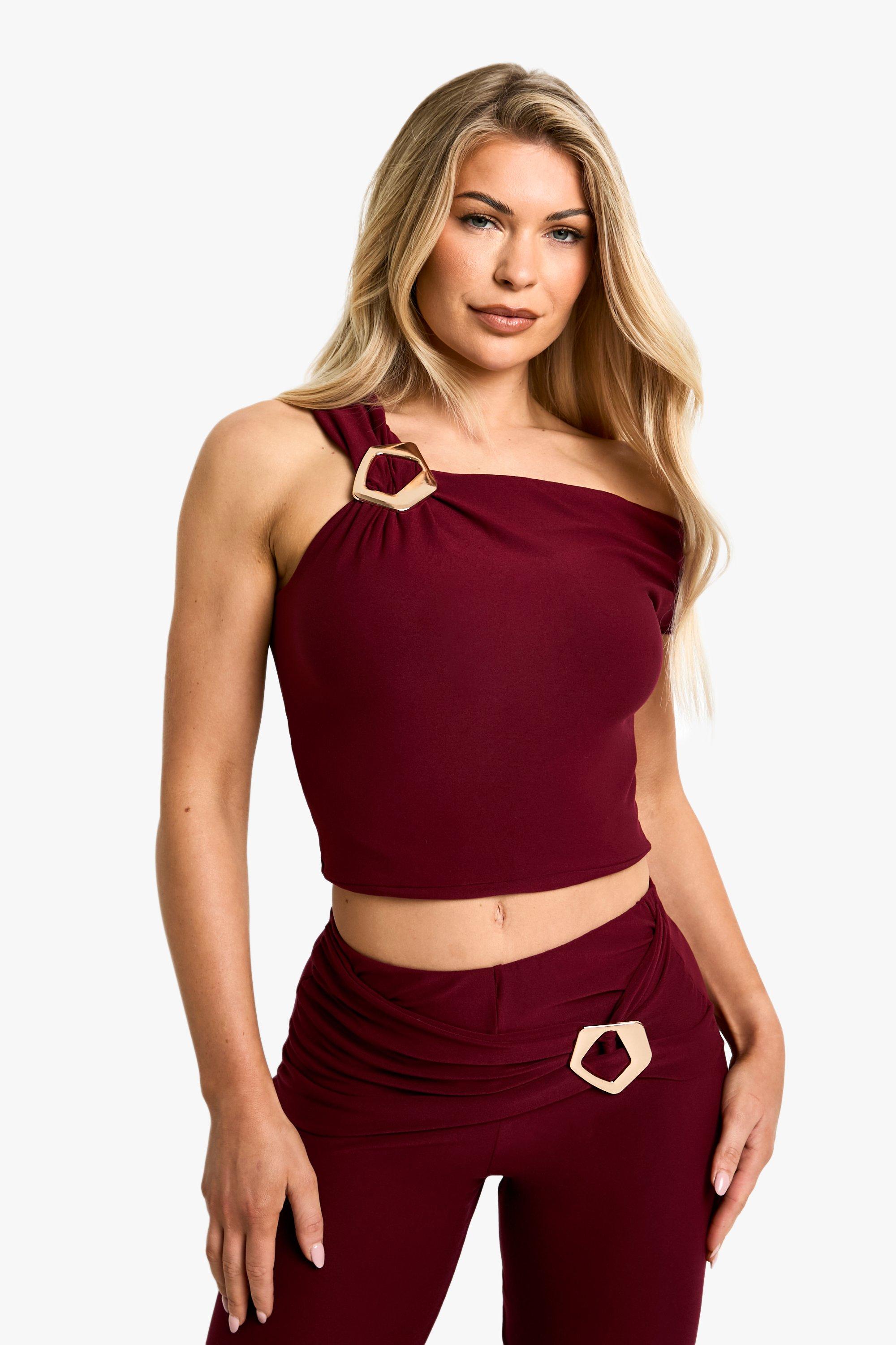 Boohoo Strakke Geplooide Top Met Open Schouders En Metalen Afwerking, Burgundy