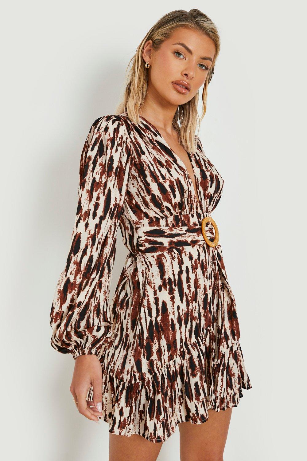 Boohoo Tie Dye Raffia Strand Jurk Met Gesp En Ceintuur, Brown