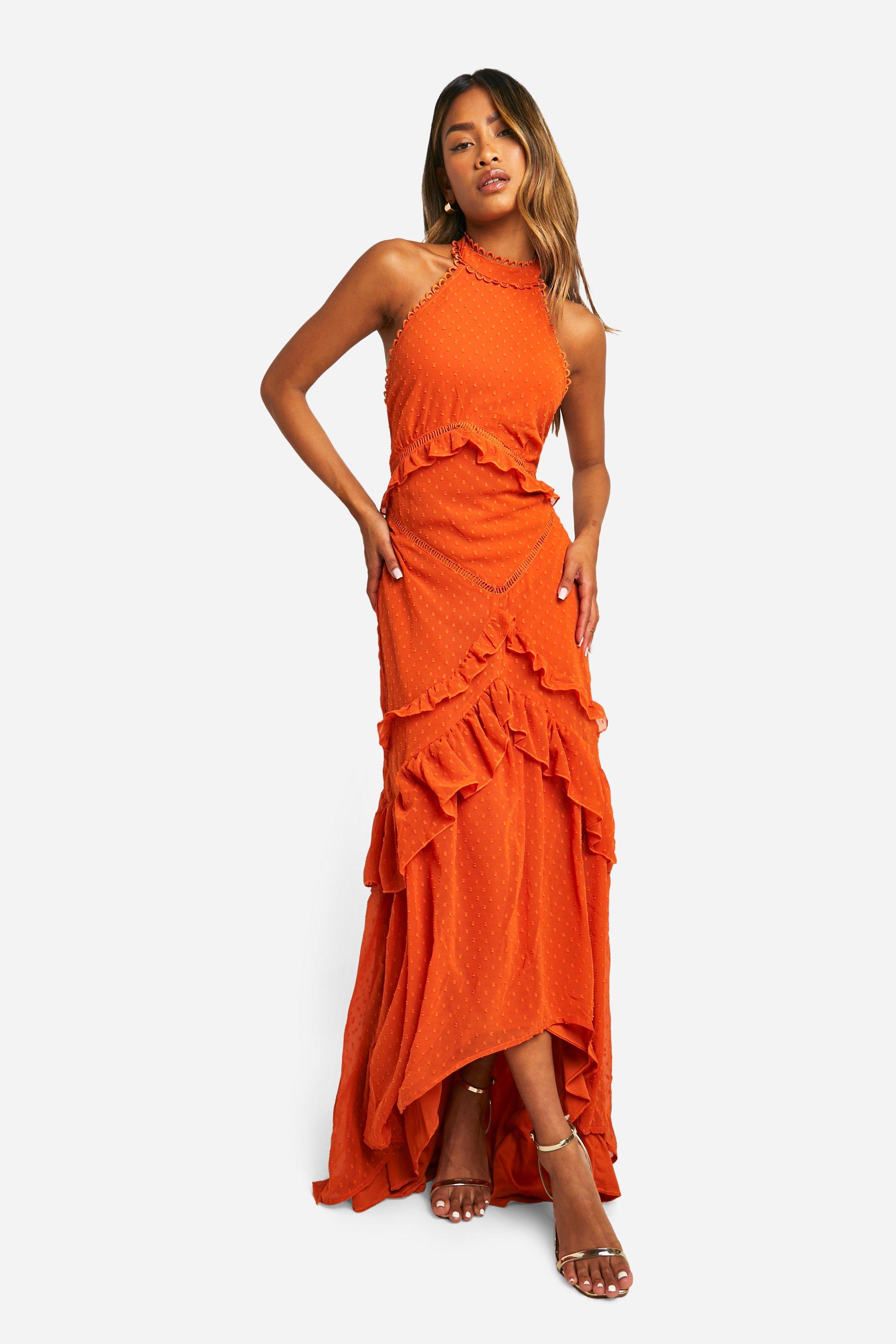 Boohoo Dobby Maxi Jurk Met Halter Neck En Ruches, Rust