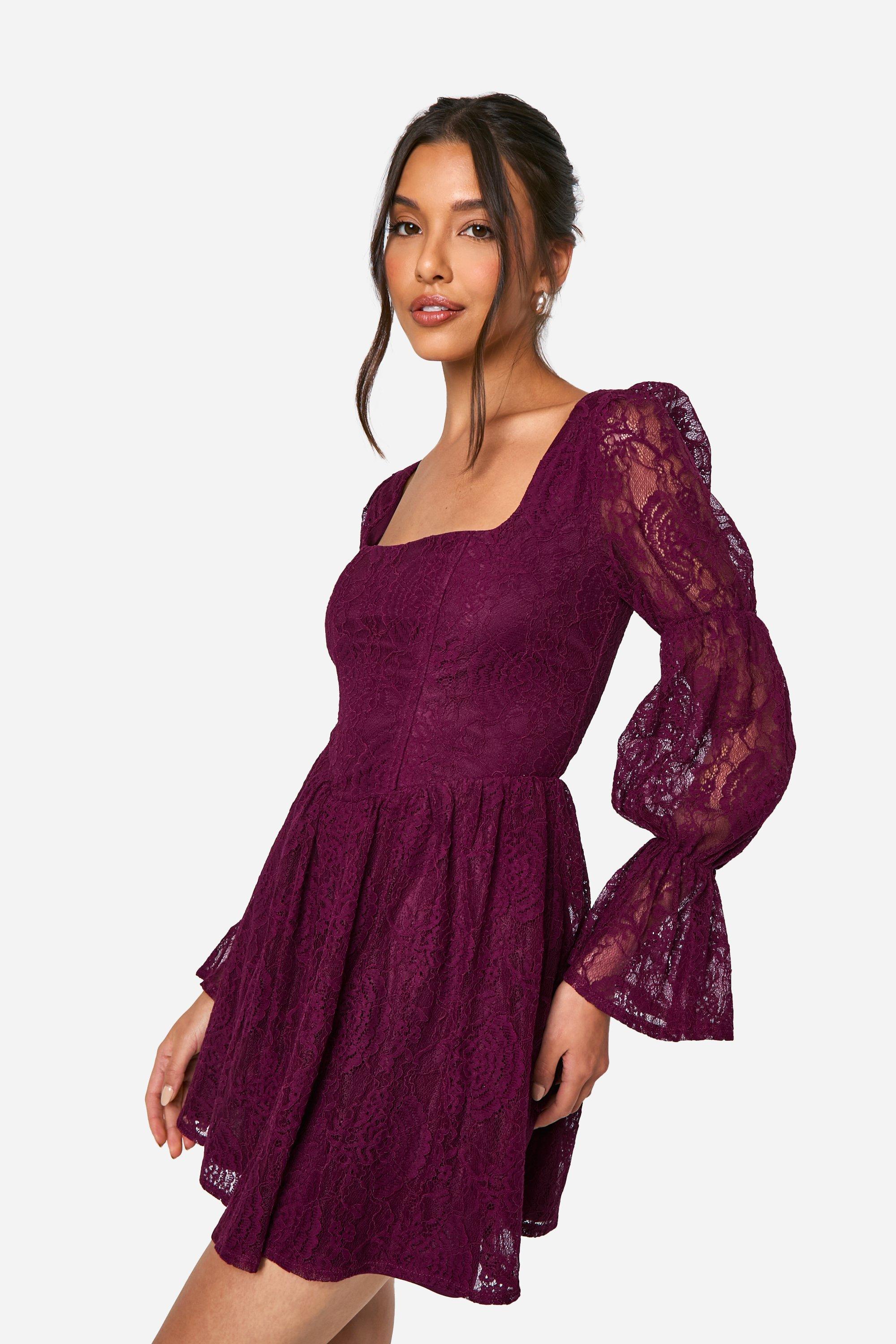 Boohoo Kanten Skater Jurk Met Korset Top En Pofmouwen, Plum