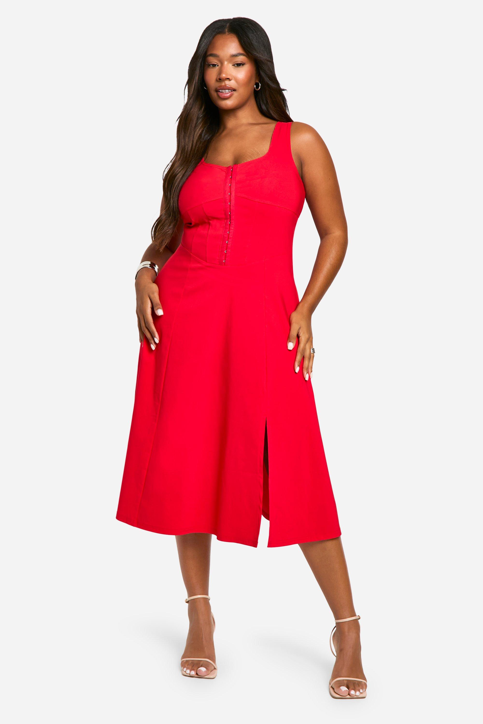 Boohoo Plus Zwierige Geweven Stretch Midi Jurk Met Korset Detail, Red