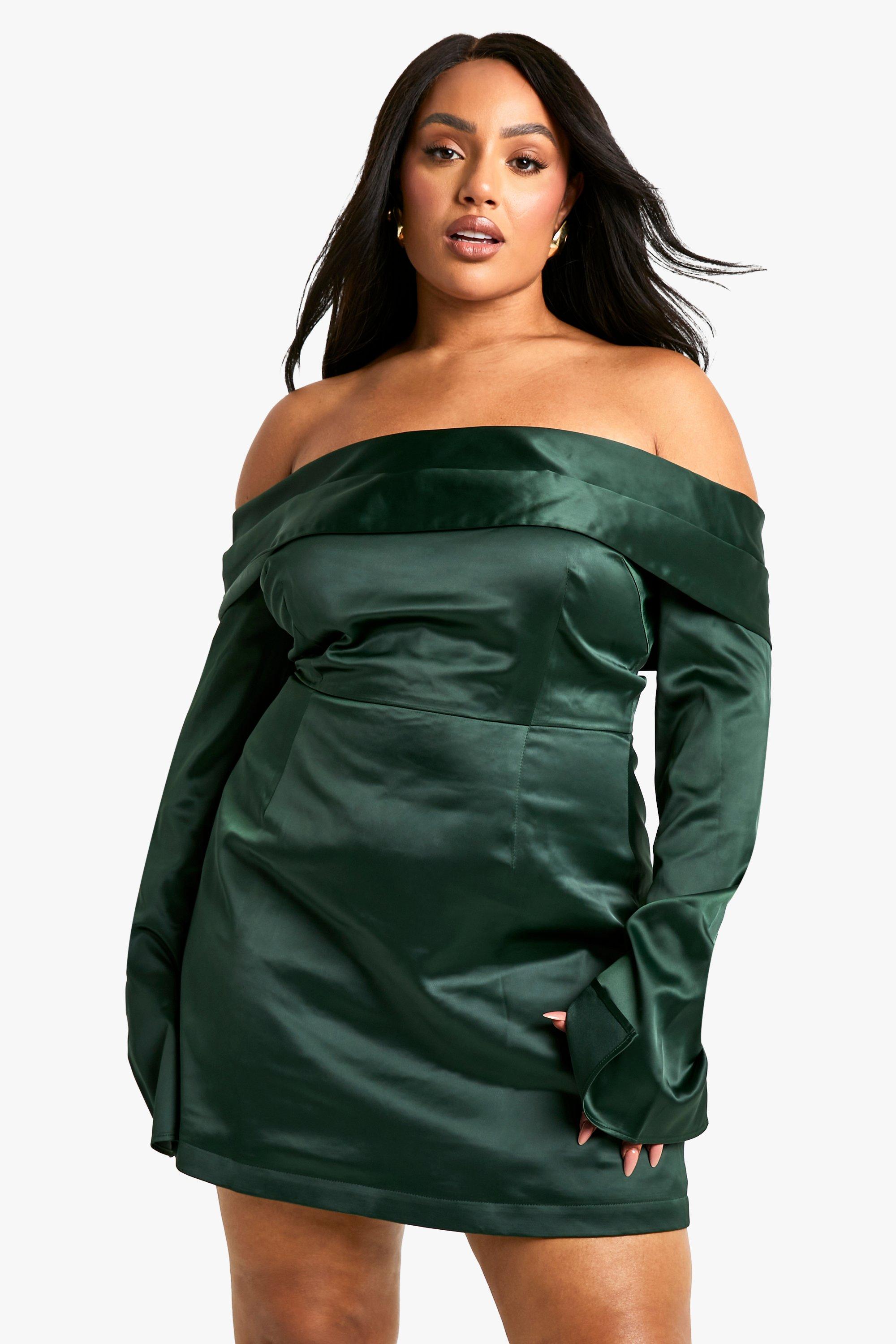 Boohoo Plus Satijnen Off Shoulder Jurk, Emerald