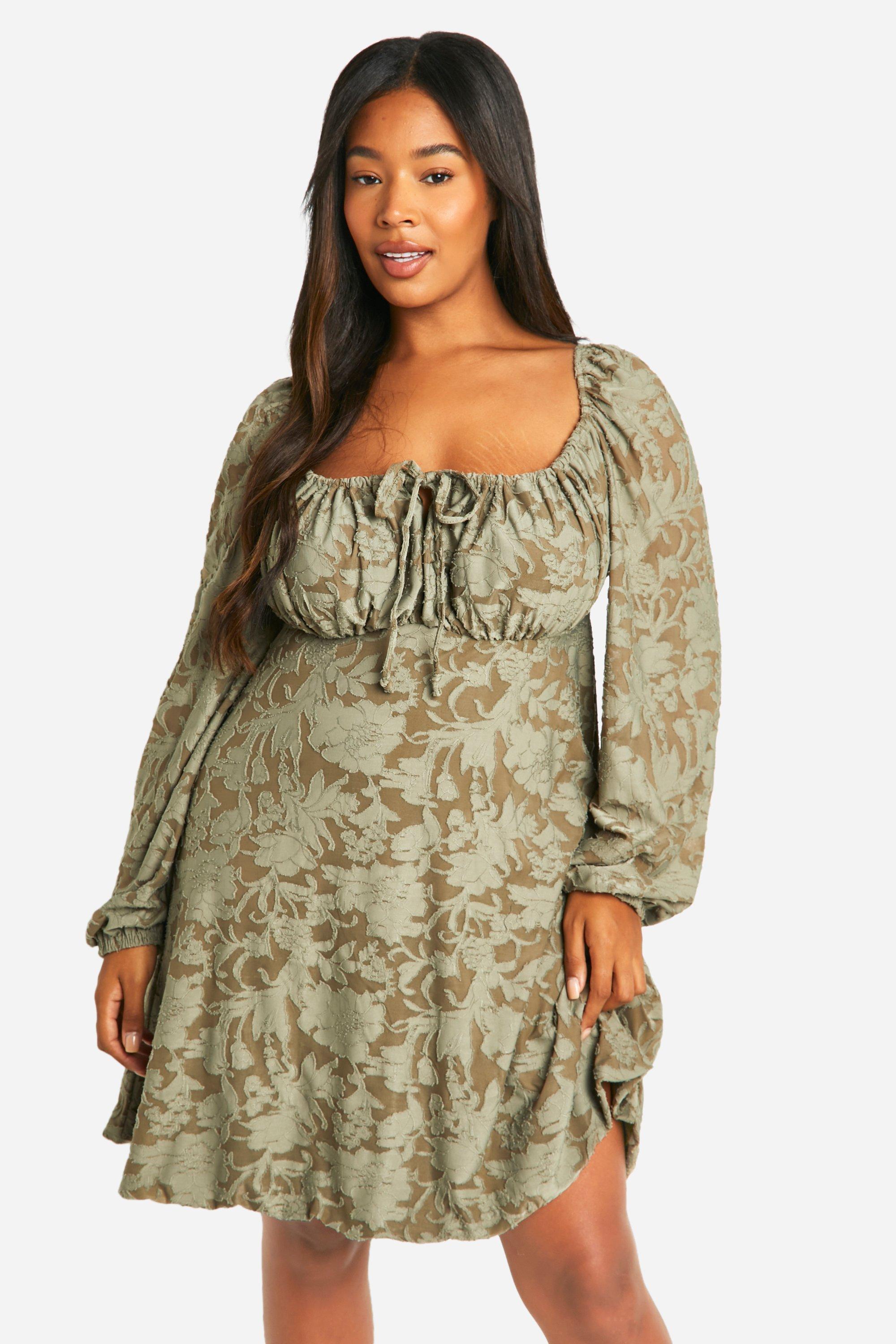 Boohoo Plus Melkmeisjes Jacquard Bloemen Skater Jurk, Khaki