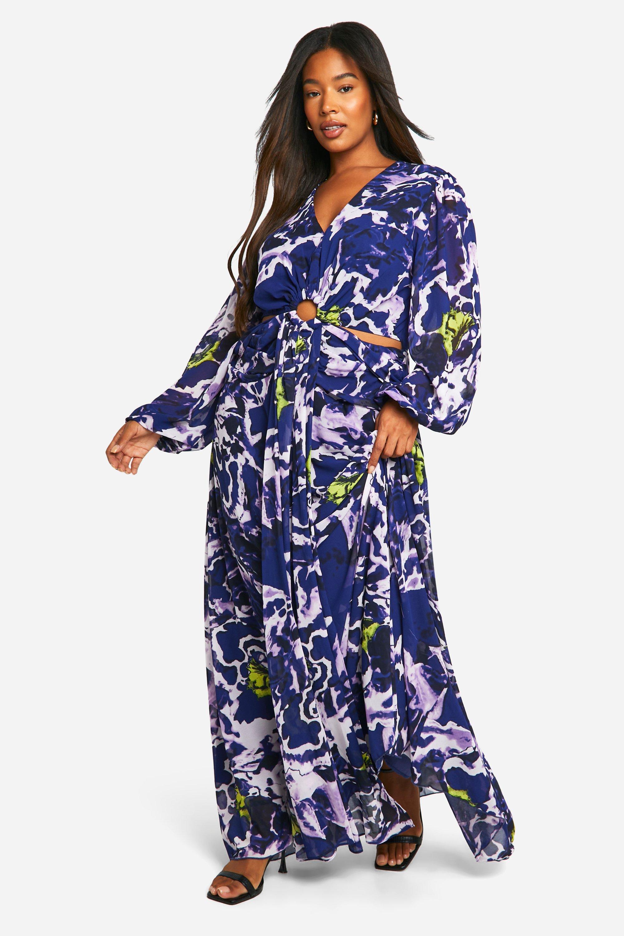 Boohoo Plus Chiffon Bloemenprint Maxi Jurk Met Uitsnijding, Blue