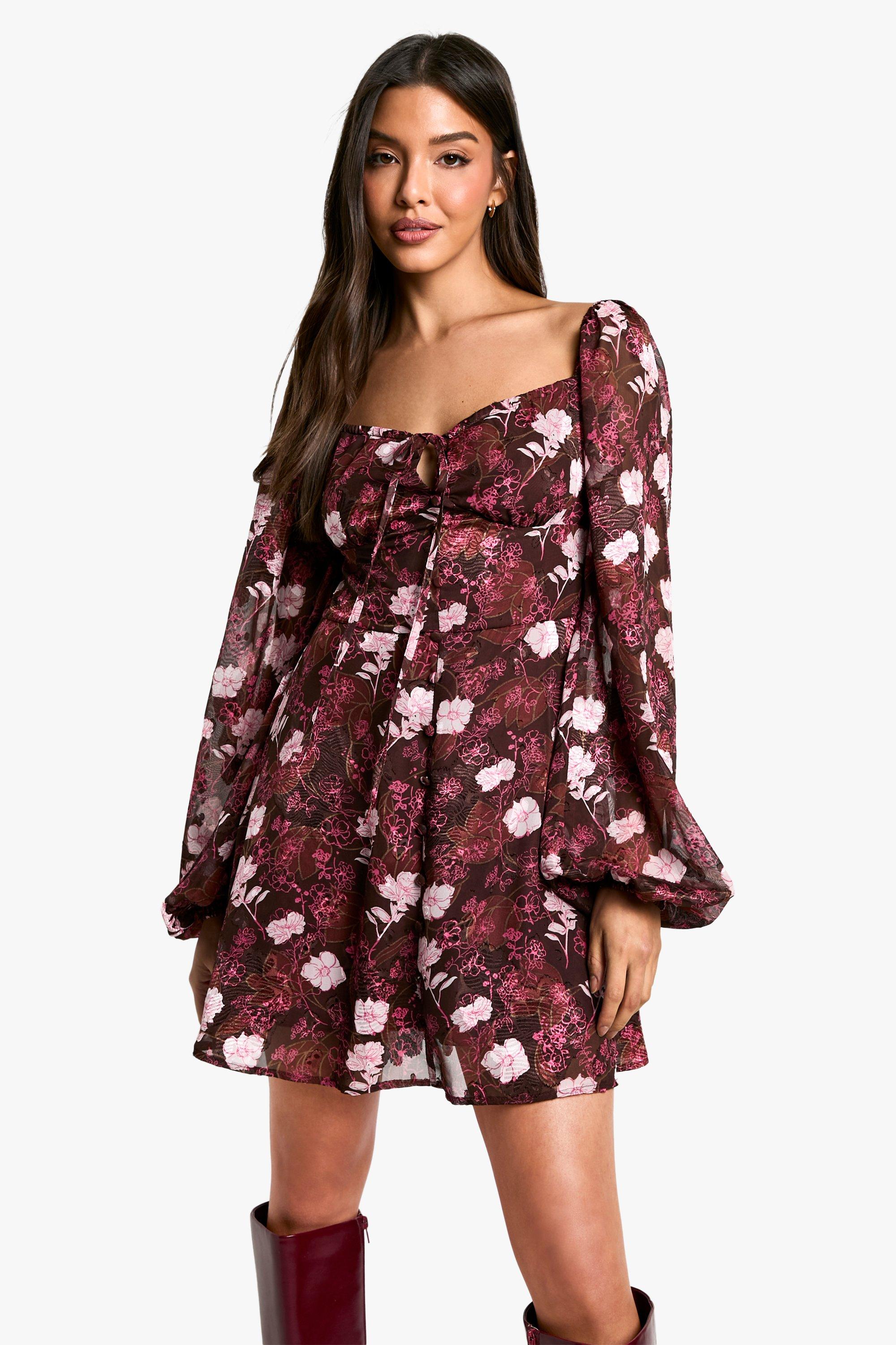 Boohoo Bloemenprint Skater Jurk Met Shirtmouwen, Merlot