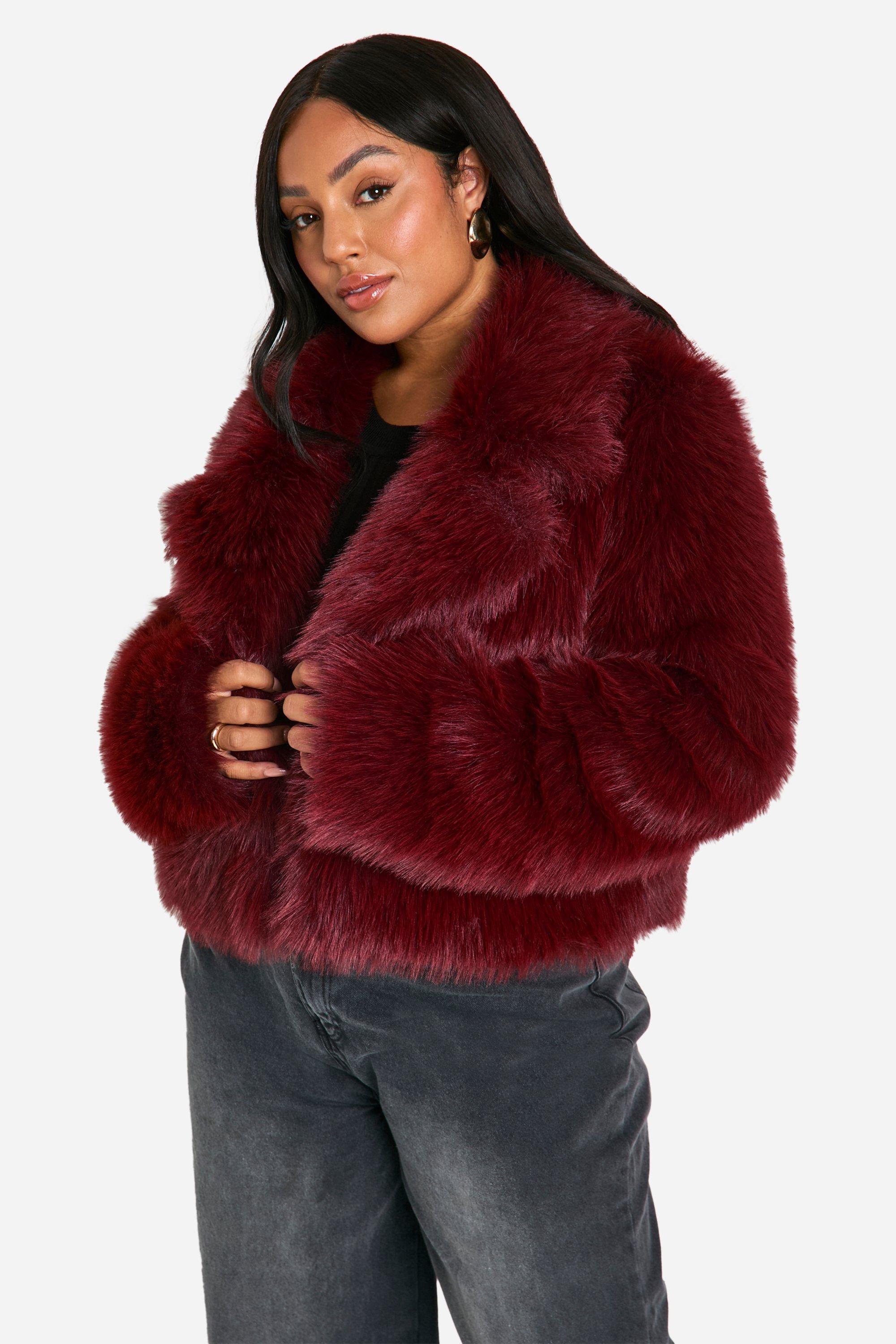 Boohoo Plus Korte Faux Fur Jas, Cherry