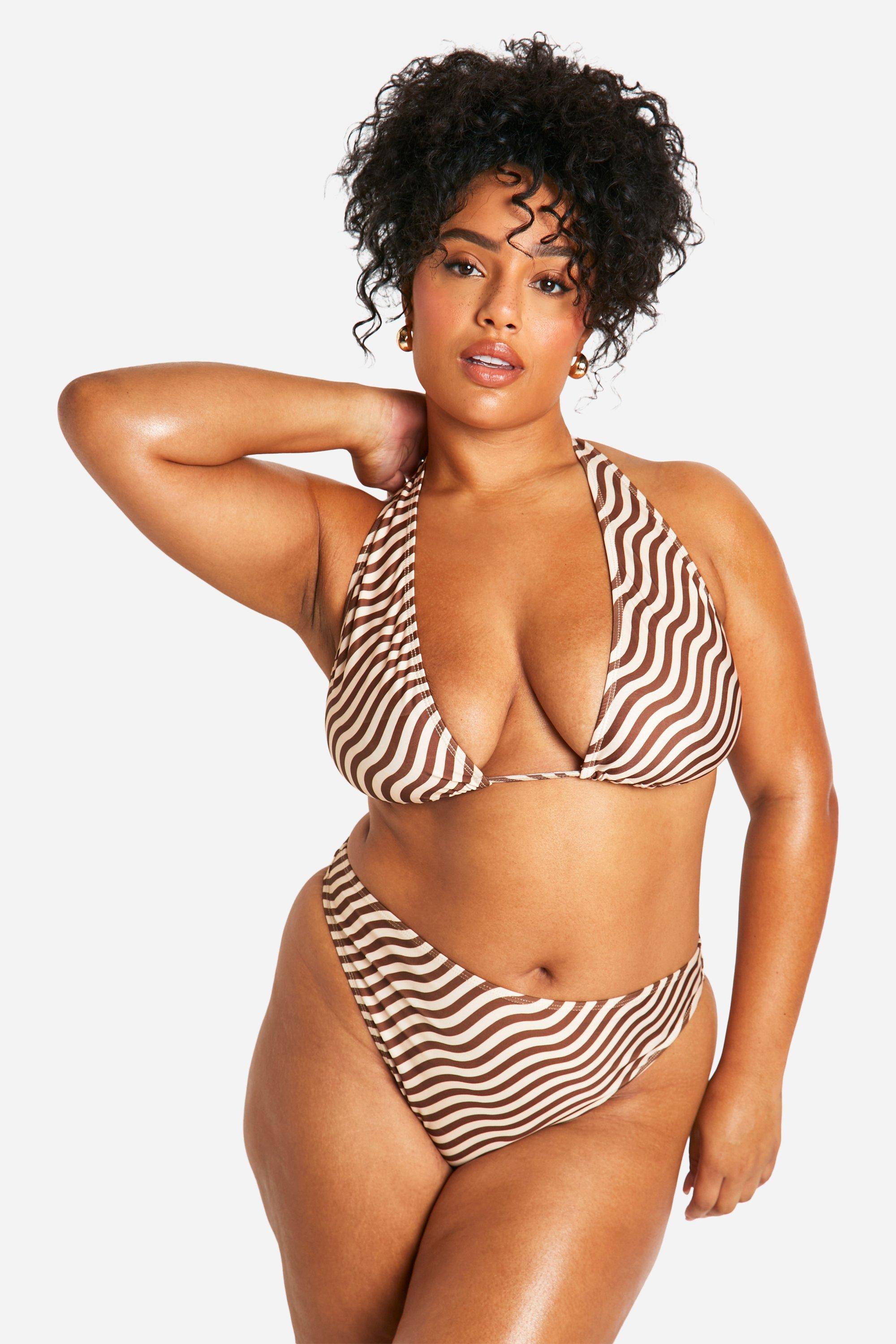 Boohoo Plus Hoog Uitgesneden Bikini Set Met Golvende Print, Brown