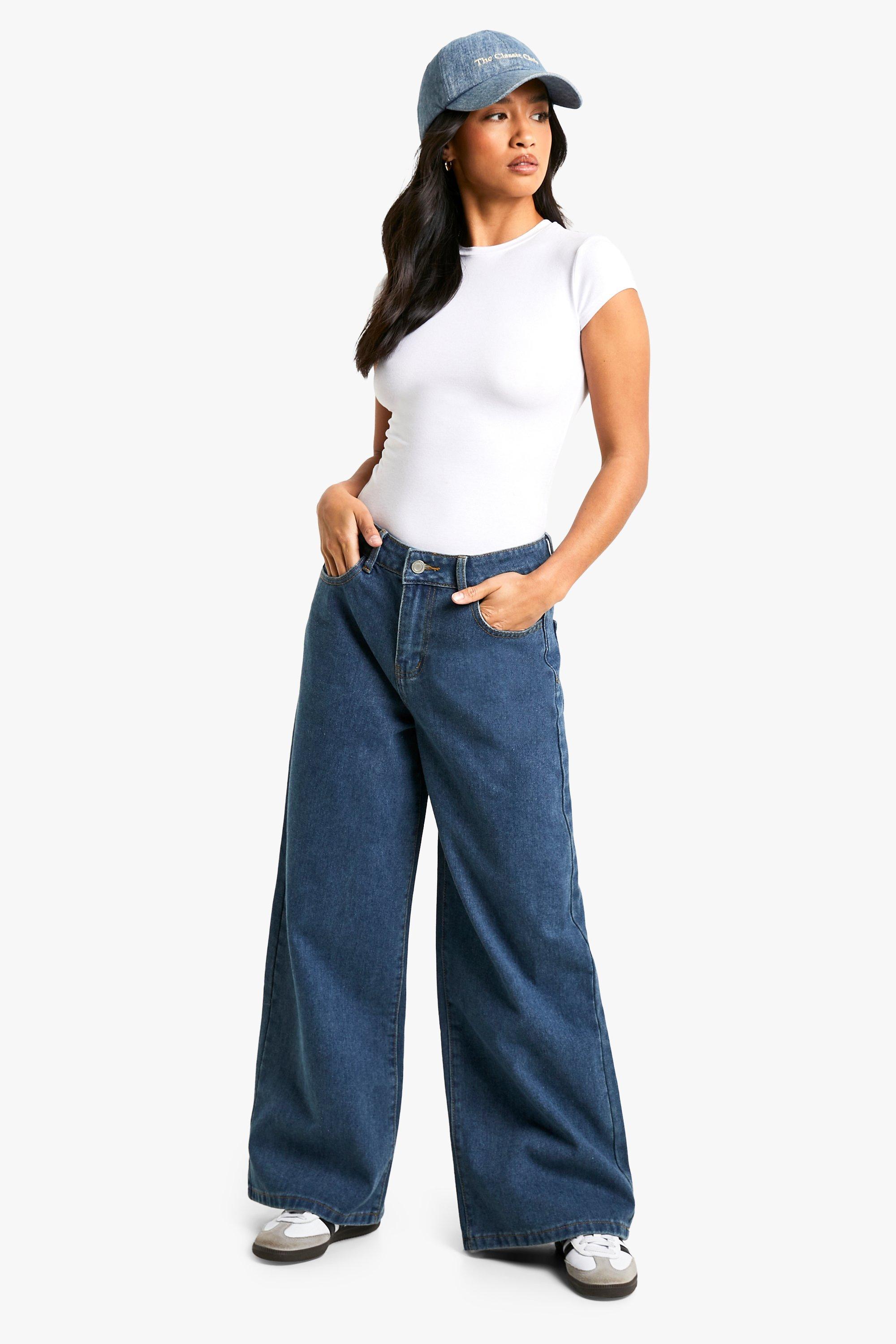 Boohoo Petite Basic 28 Inch Wide Leg Jeans, Mid Blue