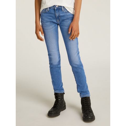 Calvin Klein Skinny fit jeans MR SKINNY ESS WASHED BLUE DENIM voor kinderen tot 16 jaar met logopatch