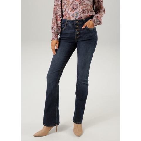 Aniston CASUAL Bootcut jeans met decoratieve knoopsluiting