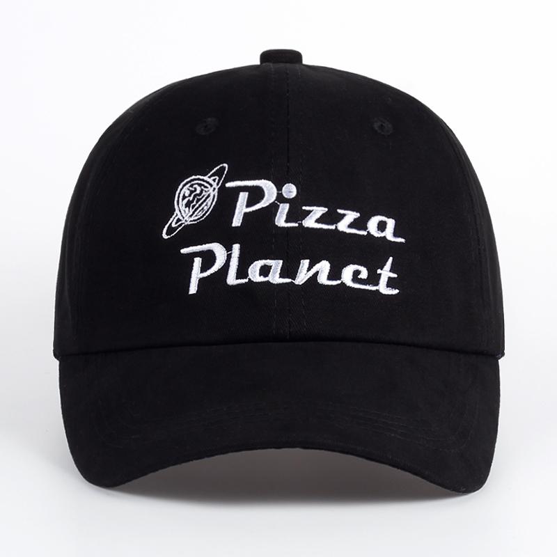 91440606MAC2AAET93 Gloednieuwe Pizza Planet Hat Baseball Cap Borduren Papa Hoed Zomer Zon Pizza Katoen Snapback Hip Hop Sport Cap Pokemon Bone