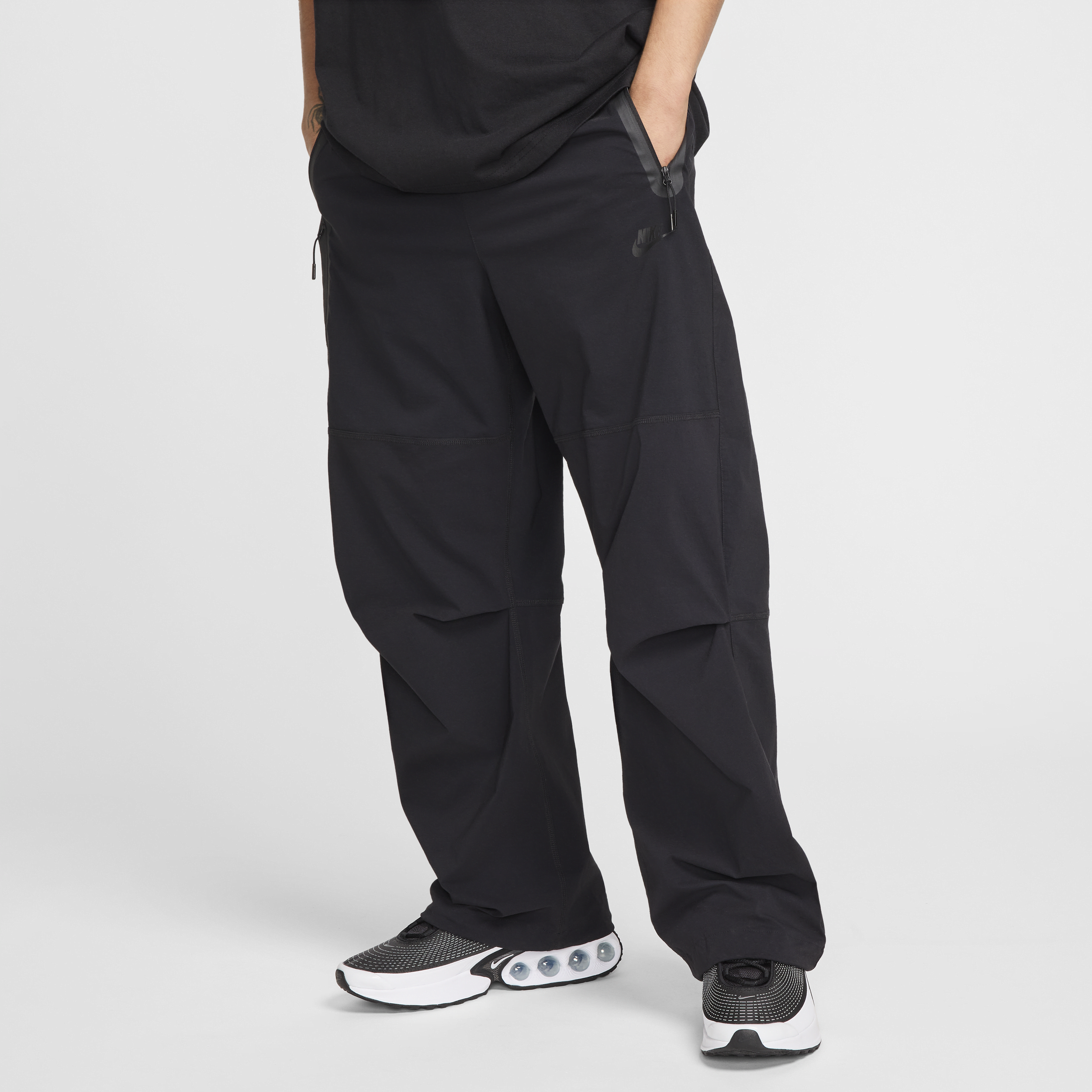 Nike Tech Woven Oversized Trousers, Black