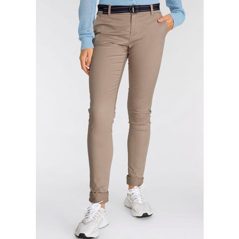 AJC Chino in een vlot model met contrastkleurige riem (2-delig)