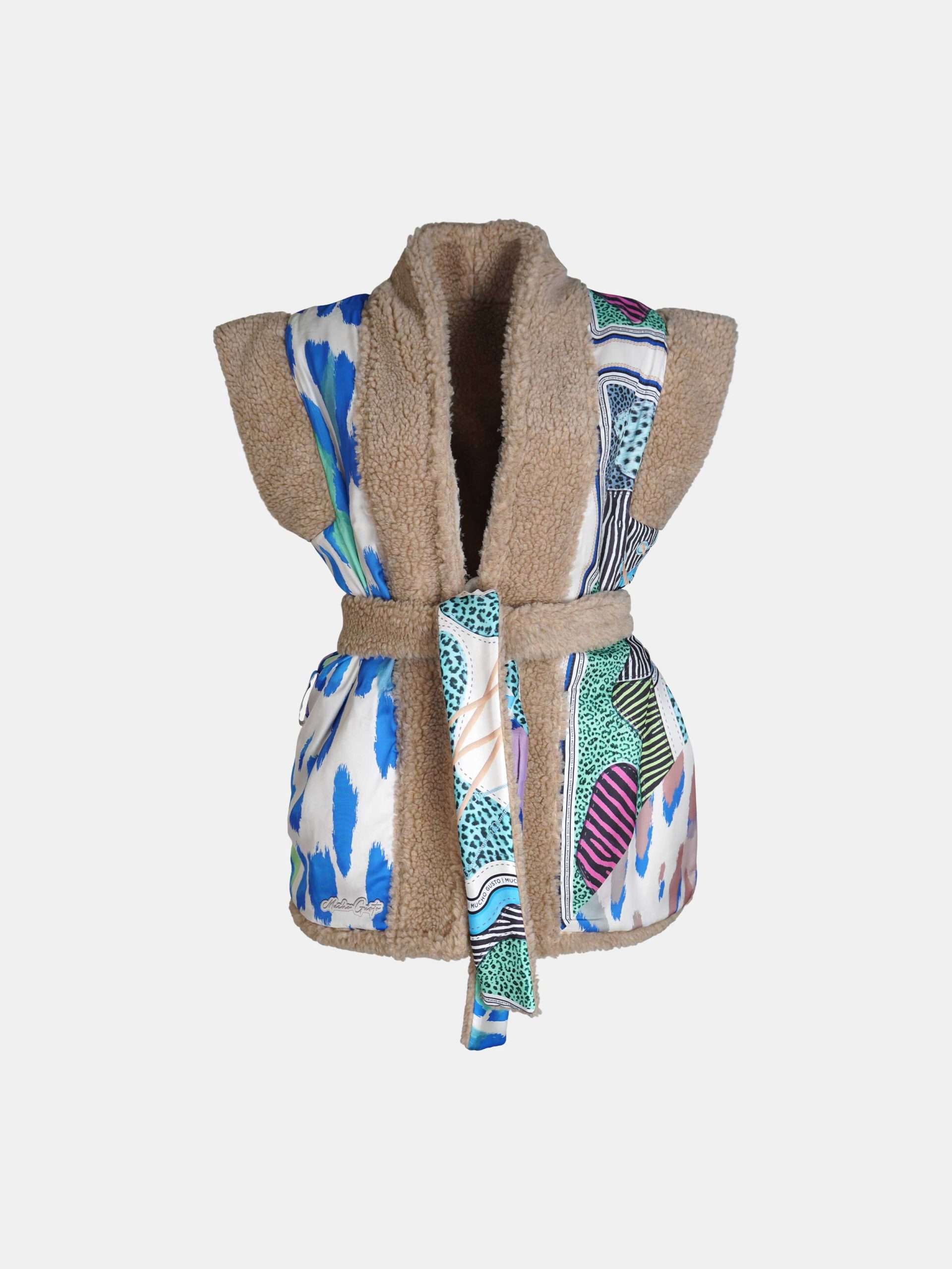 Mucho Gusto Teddy gilet reversible beige met blauw-groene luipaardprint en multicolor dieren patchwork