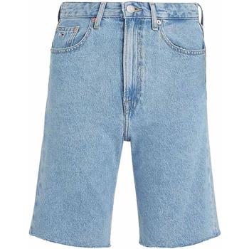 Rok Tommy Hilfiger -