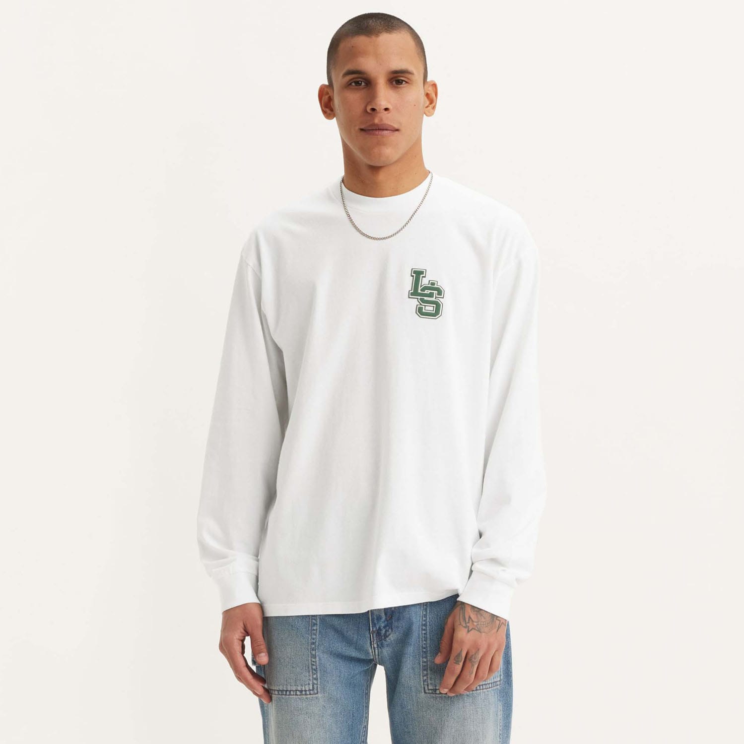Levi's Shirt met lange mouwen LS CLASSIC RELAXED TEE met letterprint/borduring op de borst