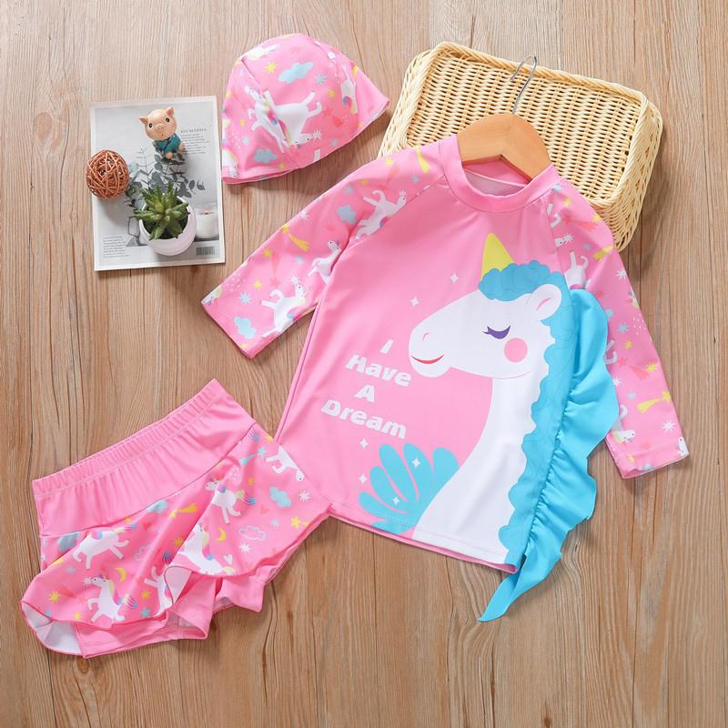 BOOSKU Voldoet aan de veiligheid van de zon: Shop onze cartoon bikiniset voor meisjes met zonbescherming en bijpassend petje 3-7 jaar 5T