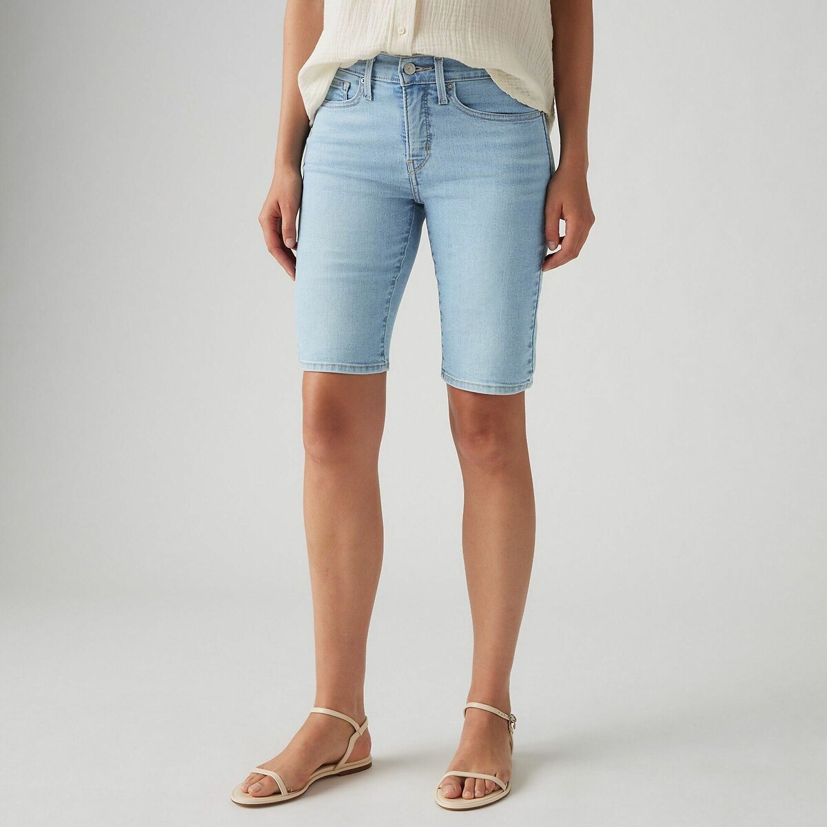 Levi's Bermuda Shaping