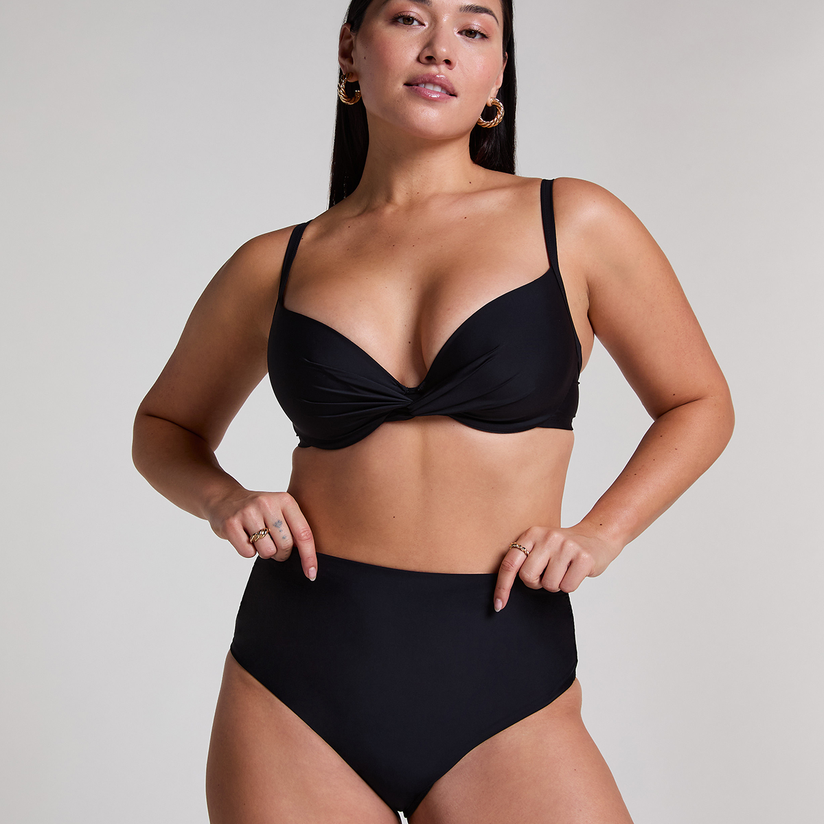 Hunkemöller Luna Shaping maxi bikinislip, zwart