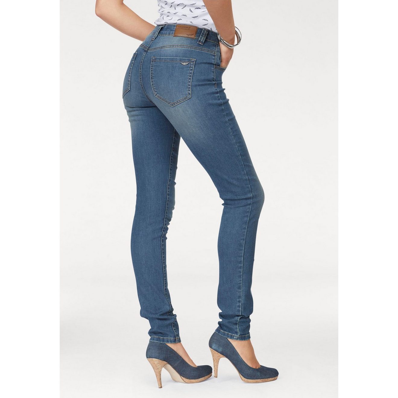 Arizona Slim fit jeans Curve-Collection hoge taille, five-pocket-ontwerp, ritssluiting