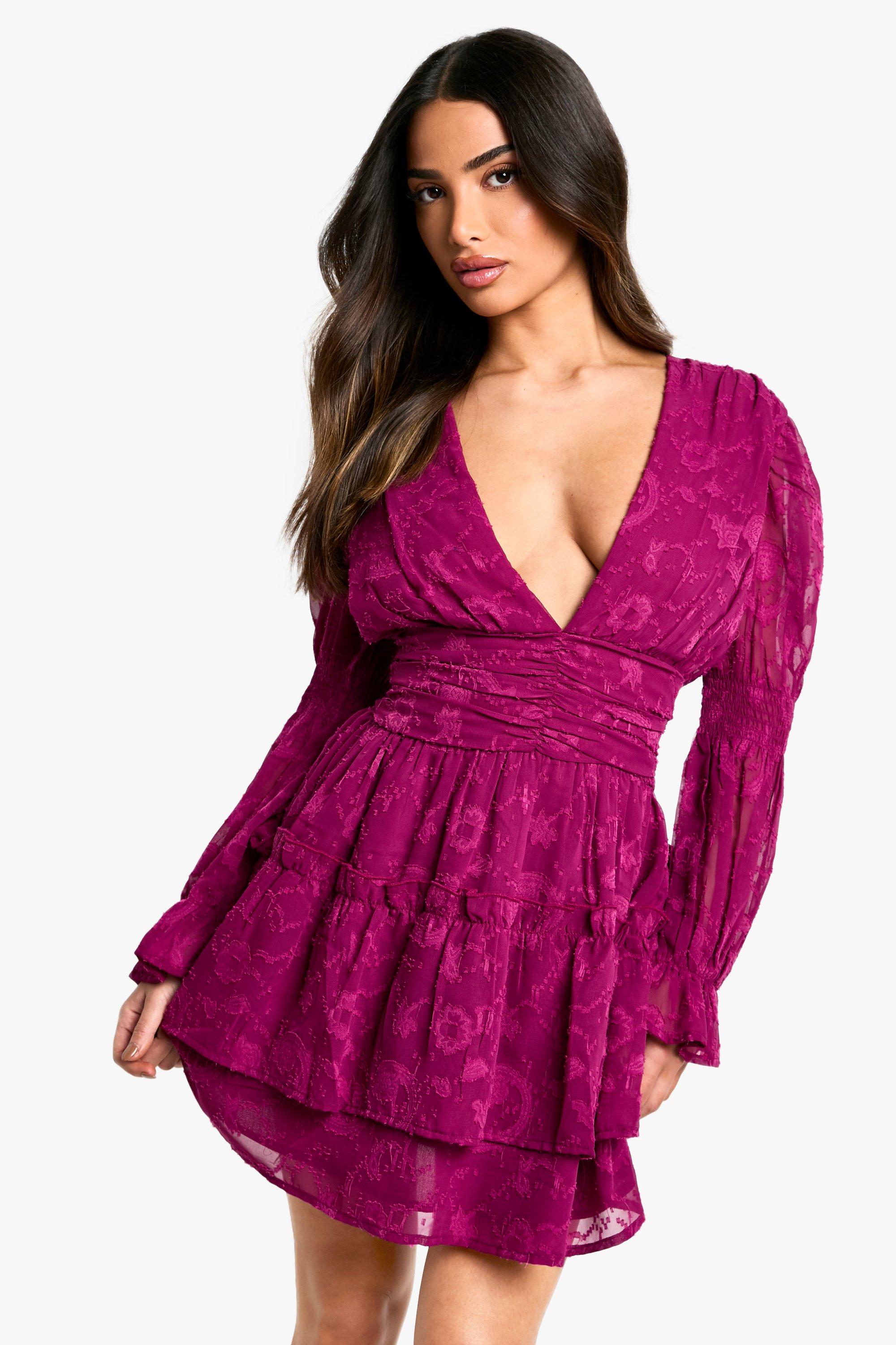 Boohoo Petite Geplooide Paisley Burnout Skater Jurk Met Pofmouwen, Plum