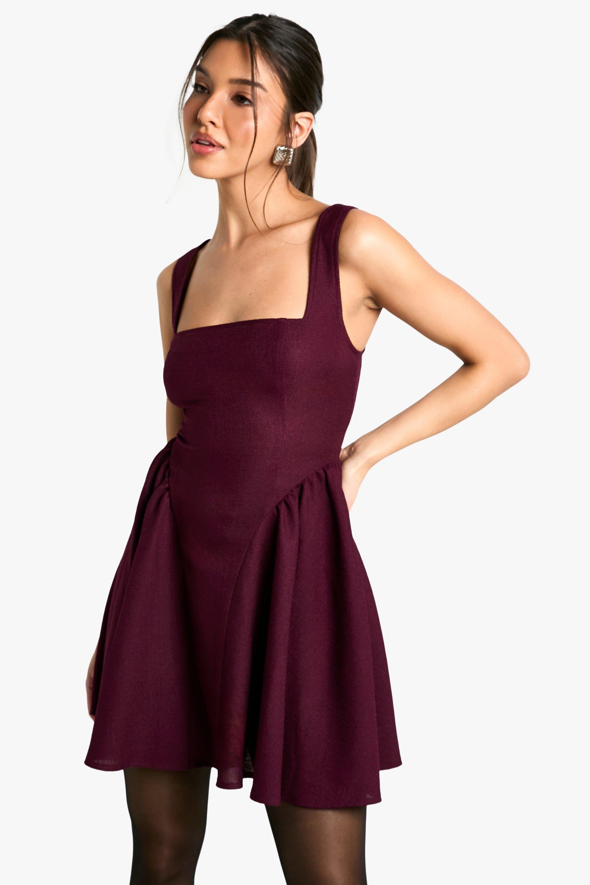 Boohoo Geplooide Getailleerde Bouclé Skater Jurk, Burgundy