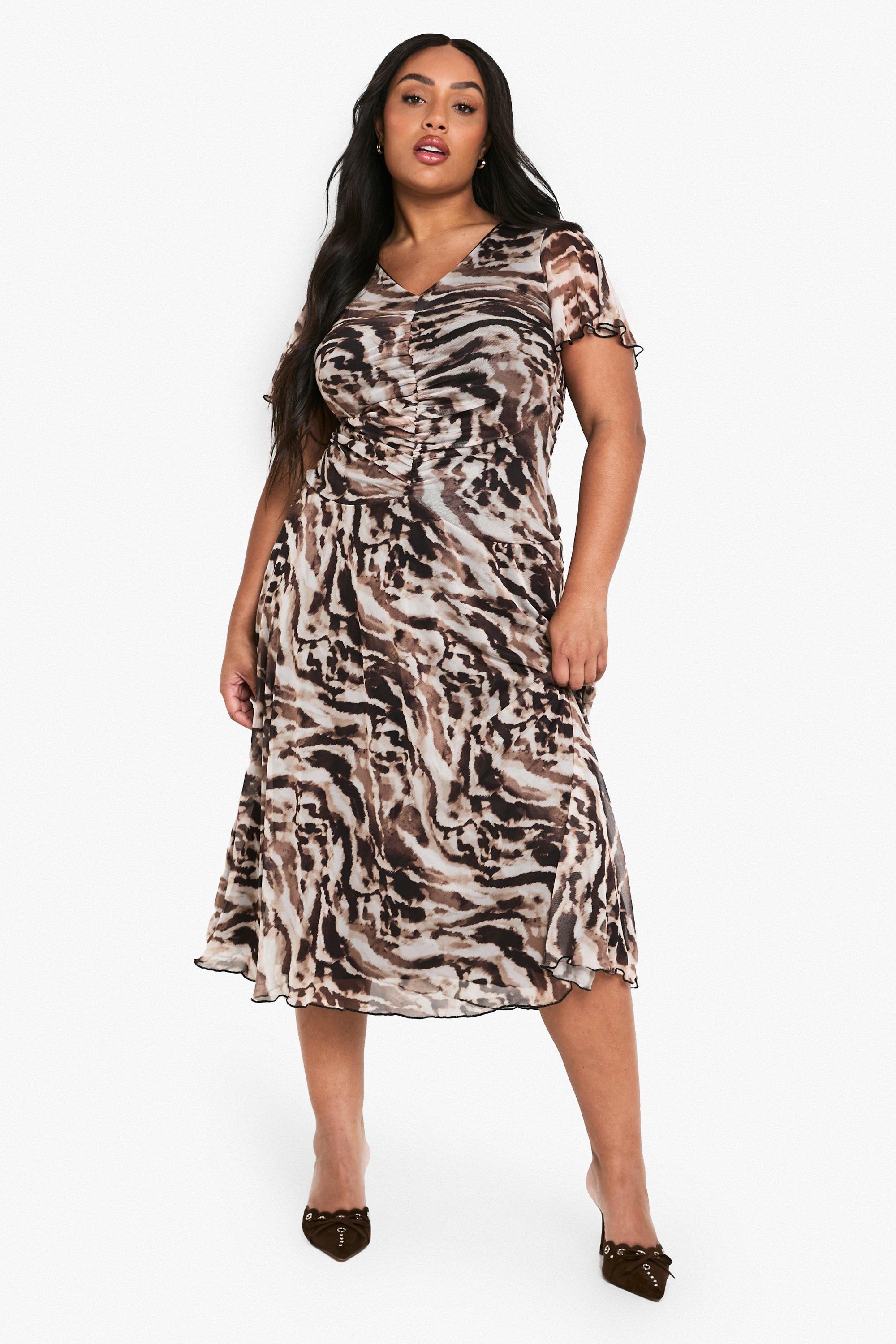 Boohoo Plus Geplooide Mesh Midaxi Jurk Met Print, Brown
