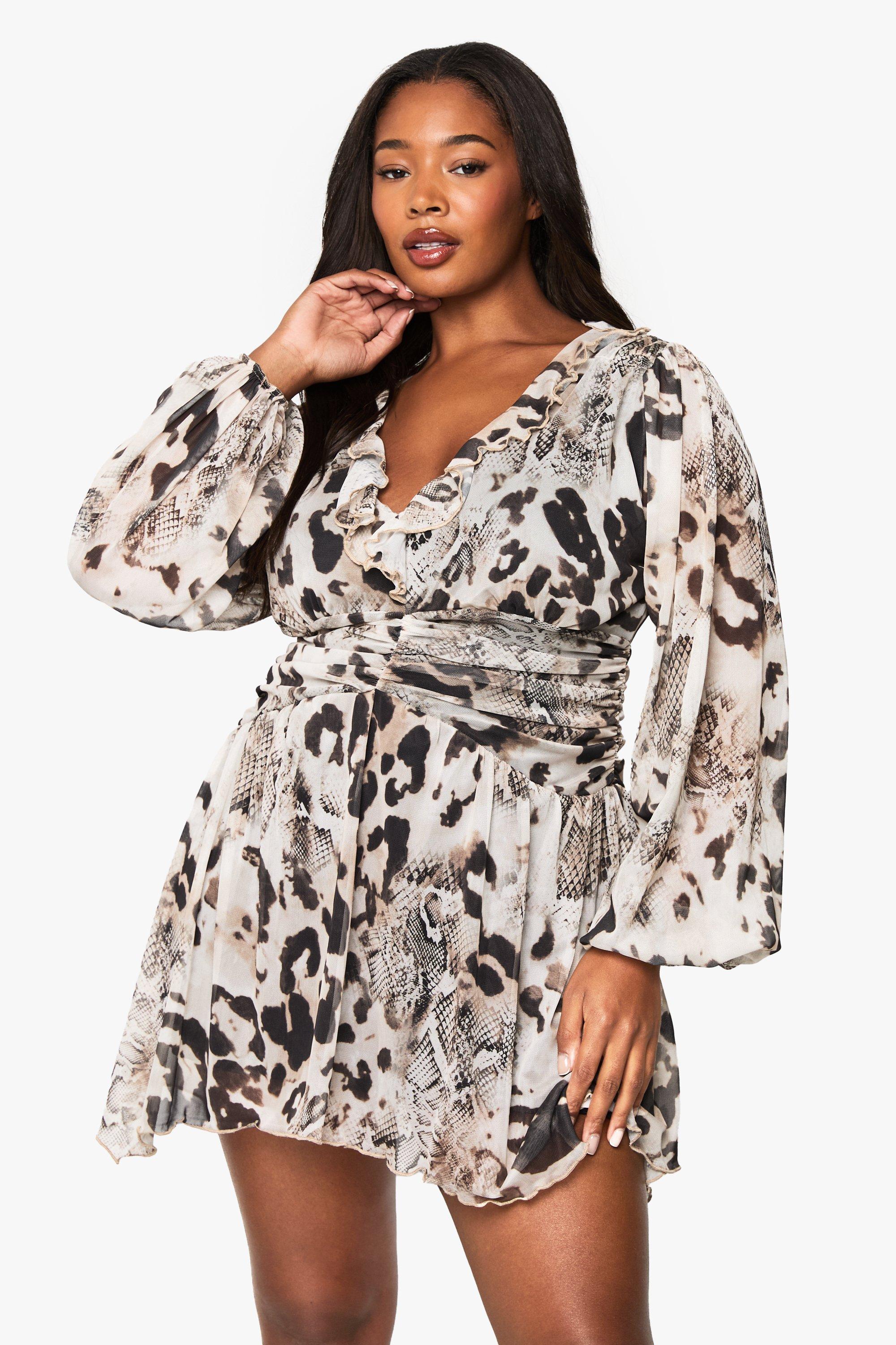 Boohoo Plus Mesh Dierenprint Skater Jurk Met Ruches, Stone