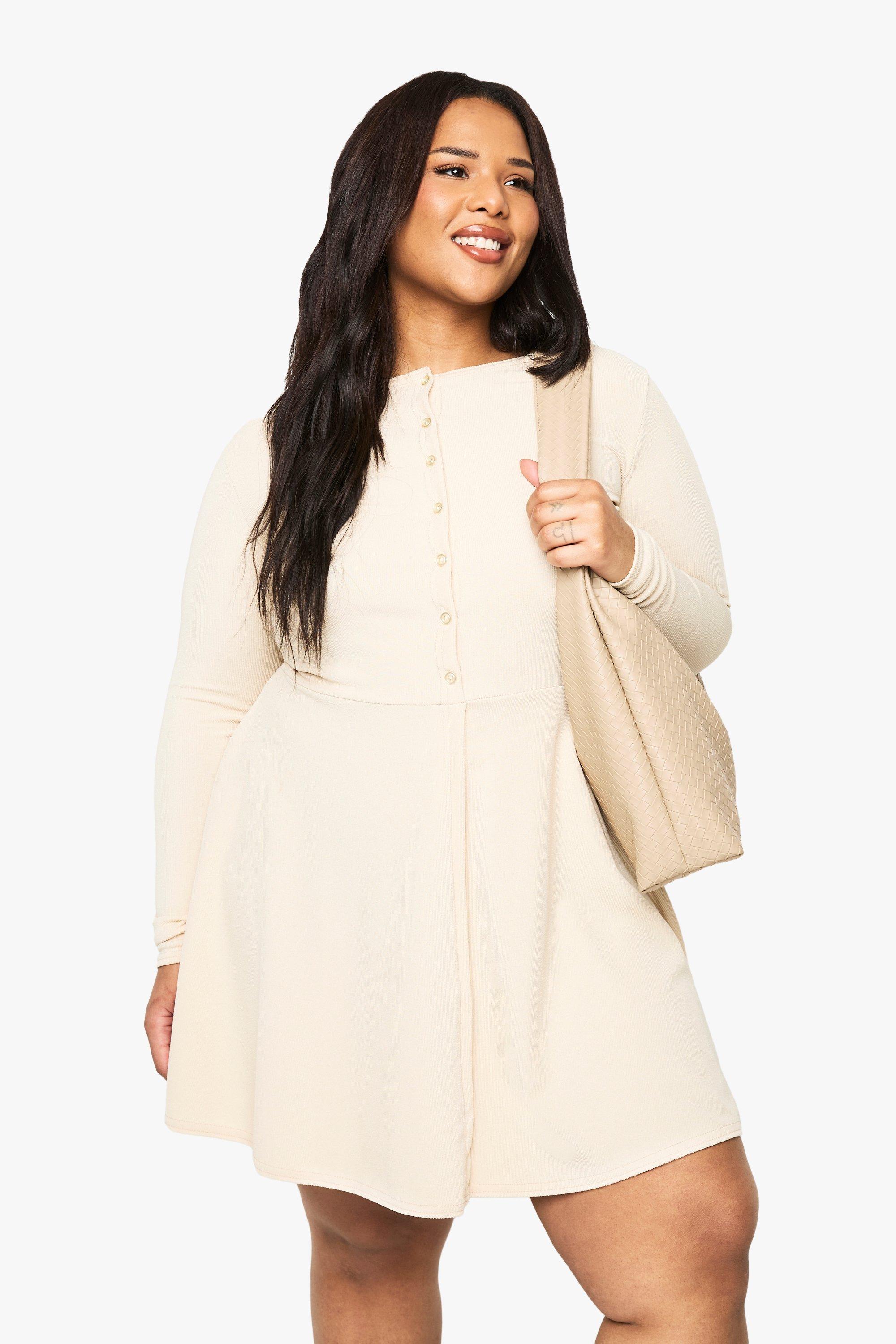 Boohoo Plus Geribbelde Mini Skater Jurk Met Knopen, Stone