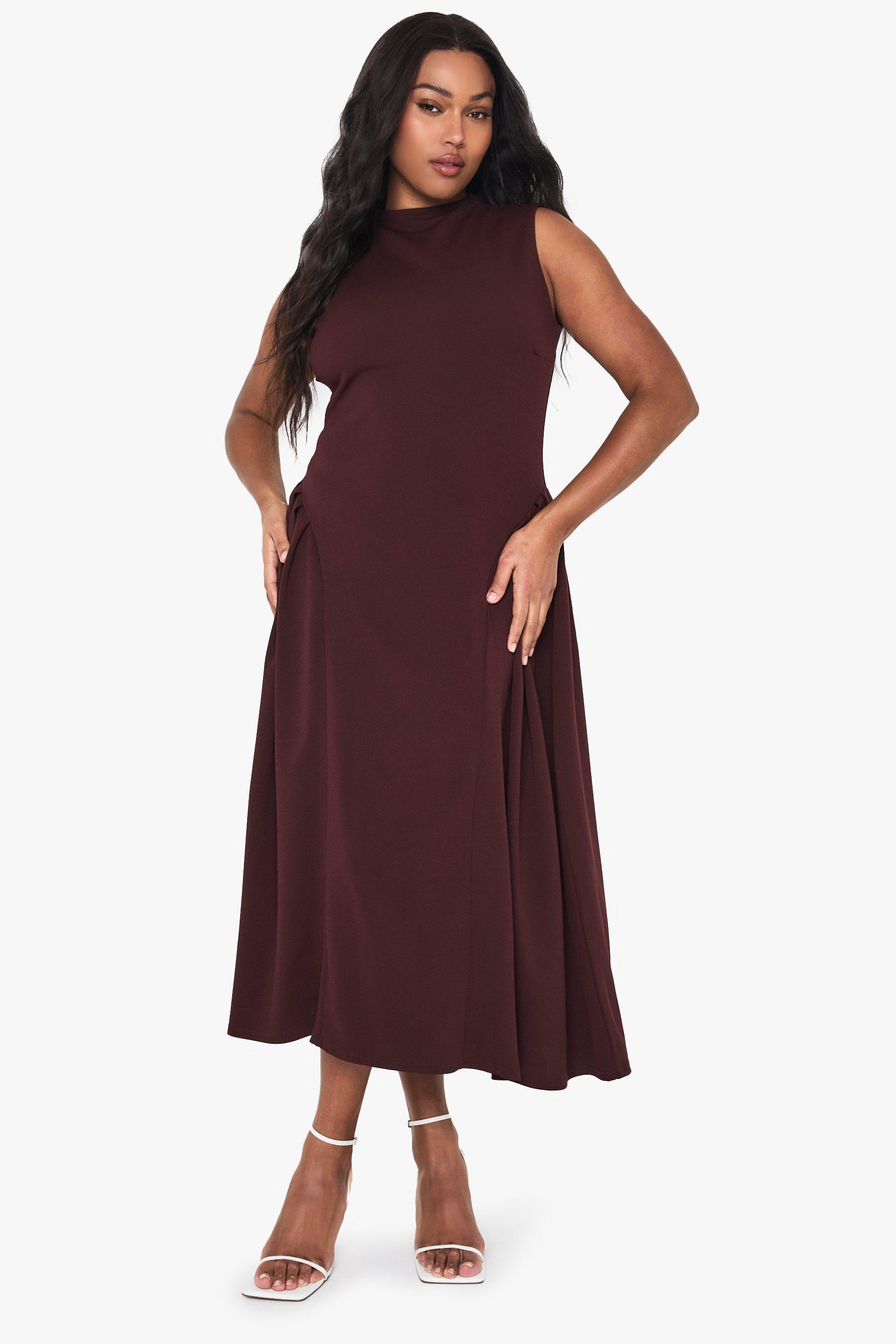 Boohoo Plus Midaxi Skater Jurk Met Hoge Hals, Chocolate