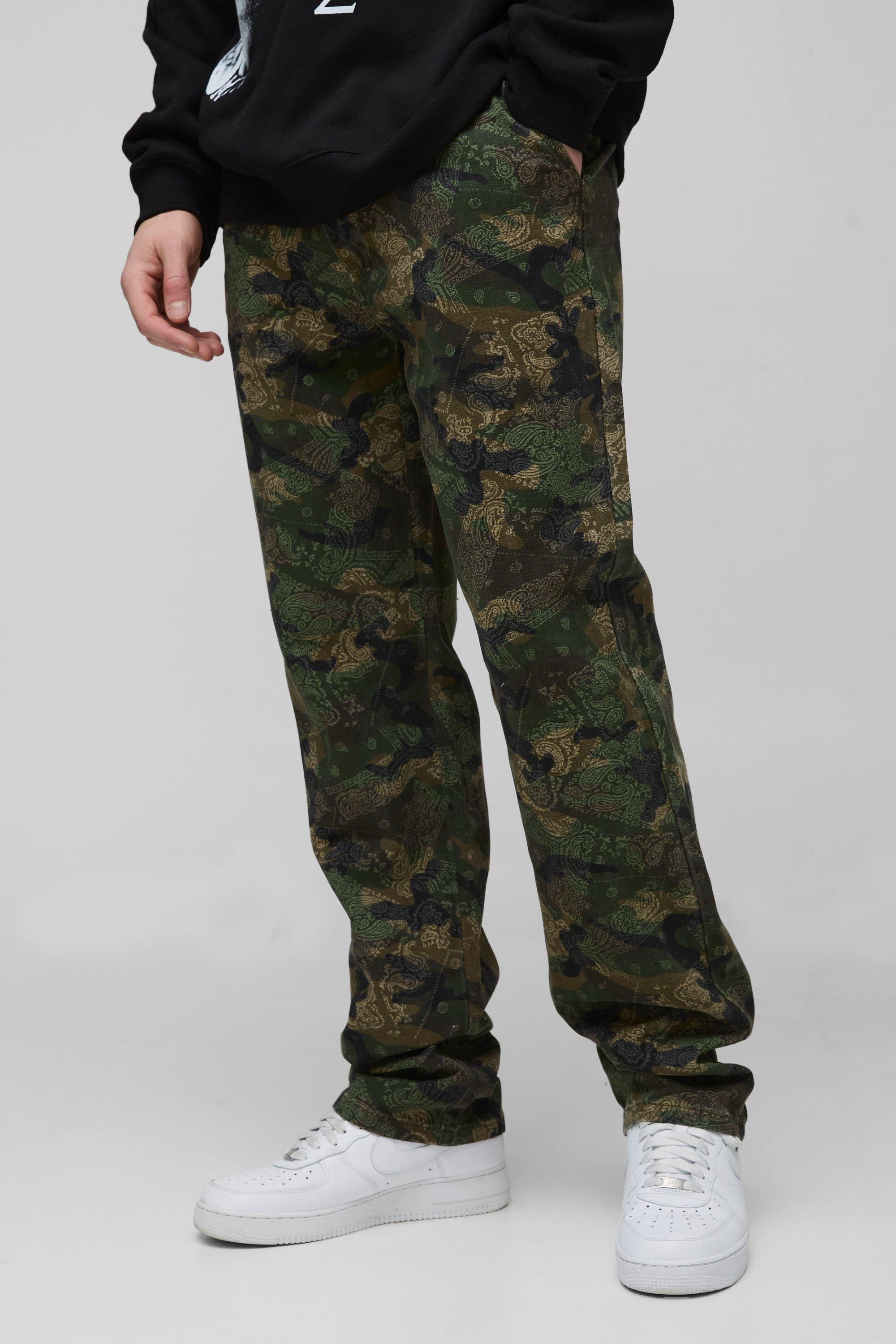 Boohoo Tall Bandana Camouflage Print Cargo Broek Met Zakken En Rechte Pijpen, Dark Green