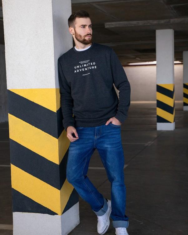 Issa Plus Geïsoleerd sweatshirt met -inscripties M