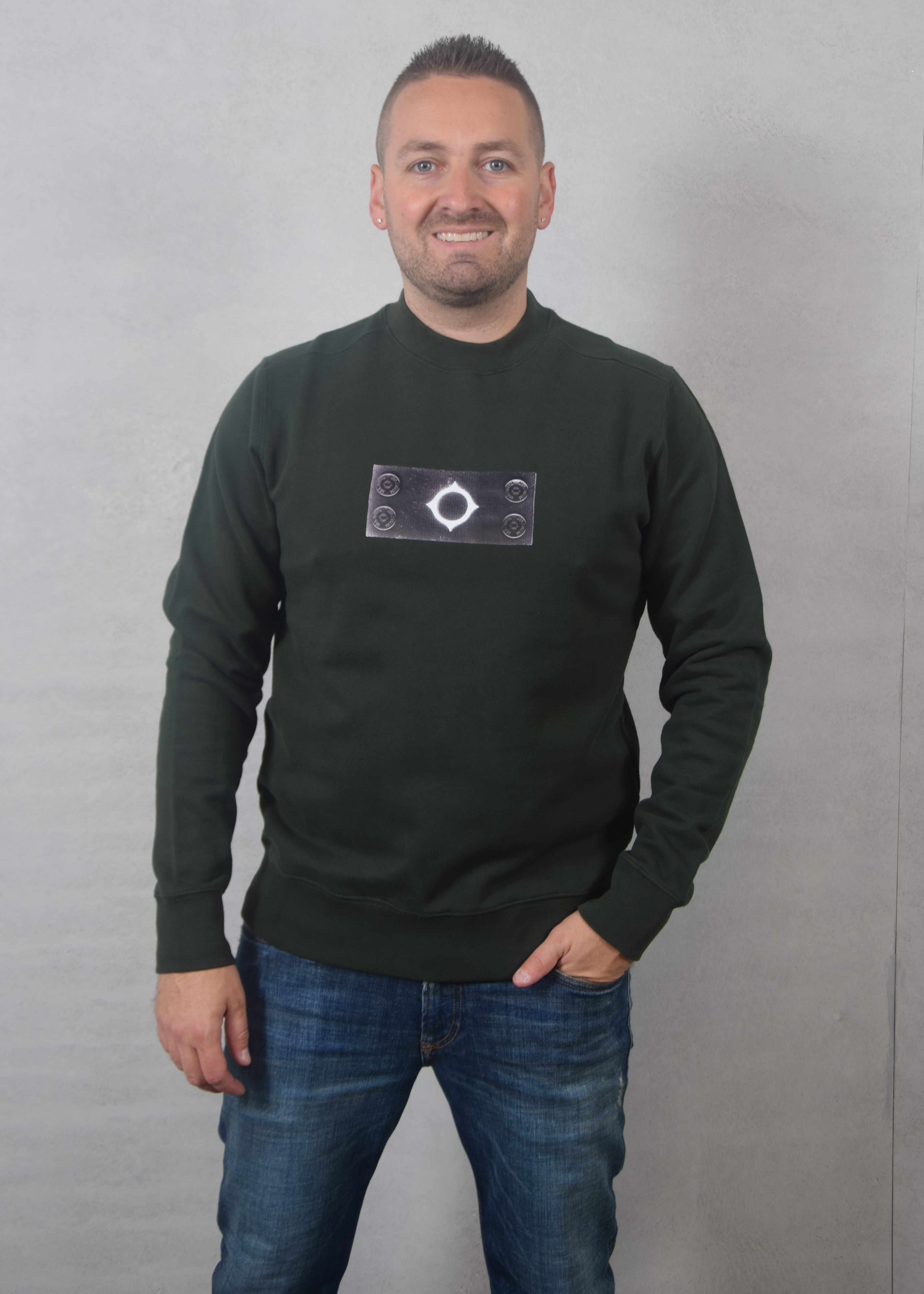 Ma.strum Trompe loeil crew neck badge sweat