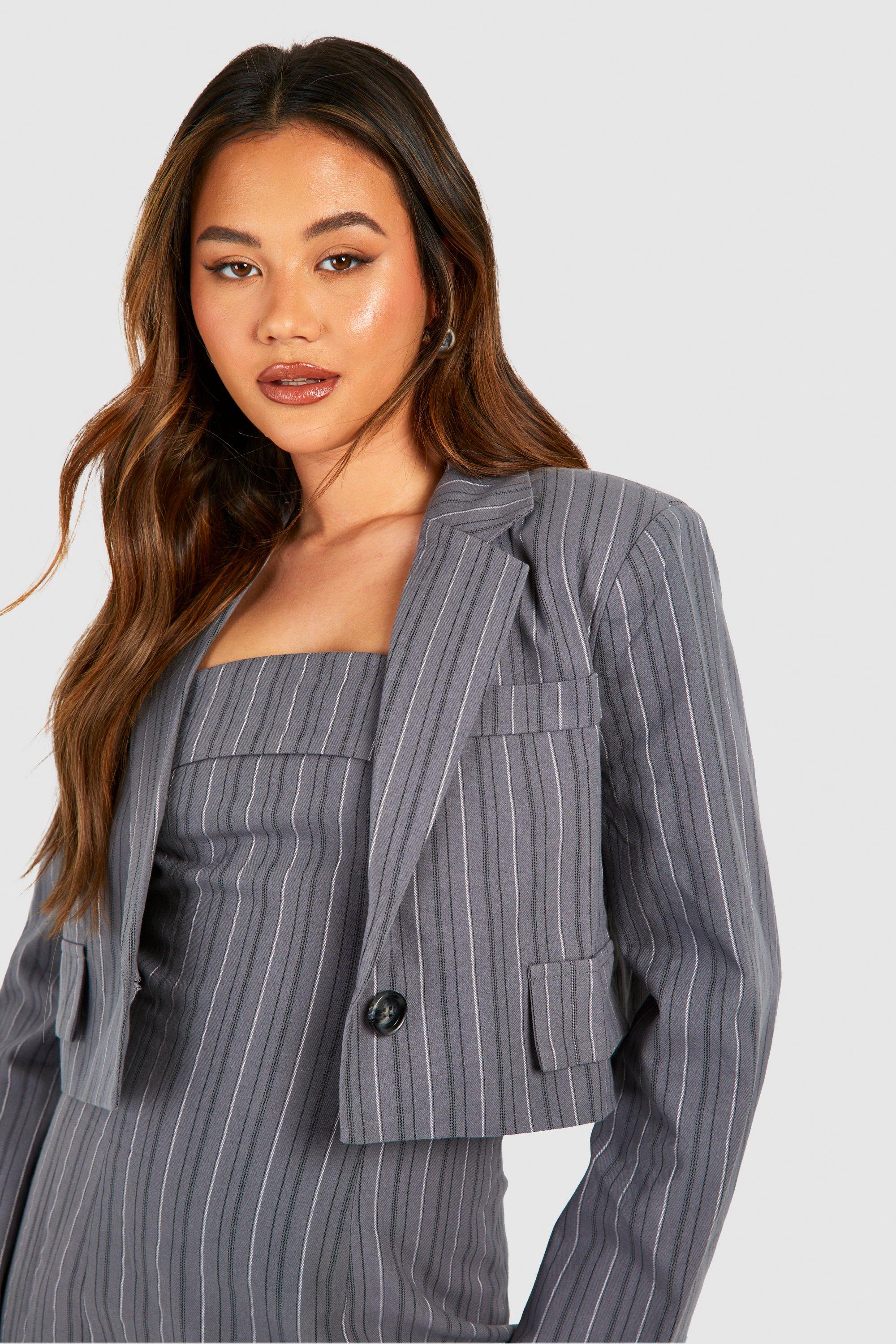 Boohoo Boxy Blazer Met Krijtstrepen En Zak Detail, Charcoal