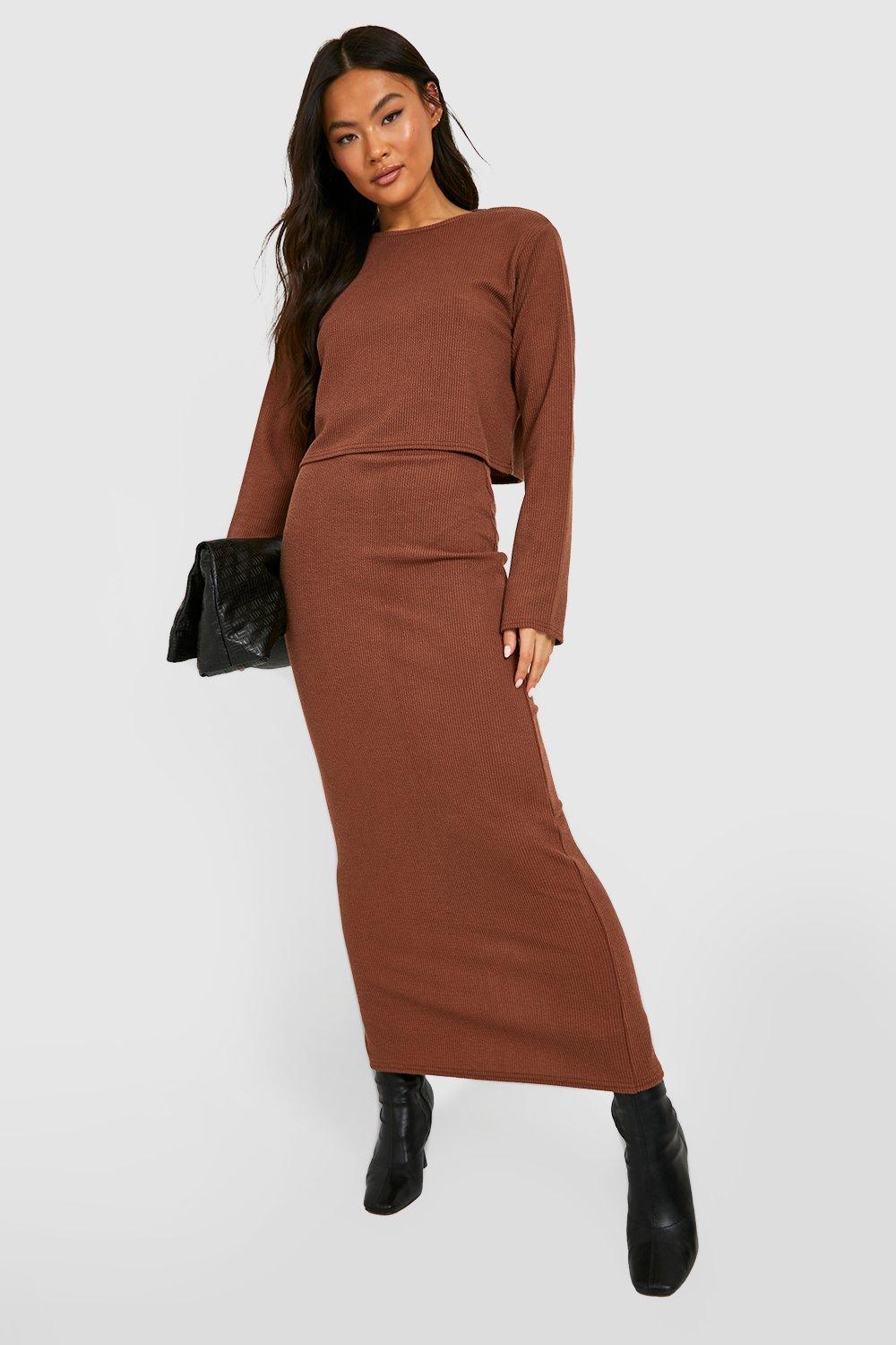 Boohoo Geribbelde Boxy Crop Top Met Ronde Hals, Chocolate